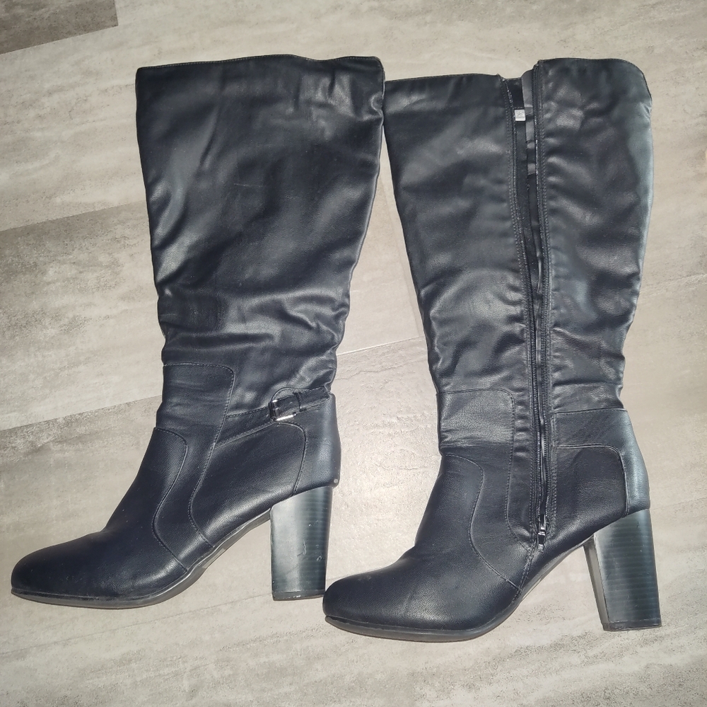 Journee Collection Black Knee High Heeled Boots - Size 9.5